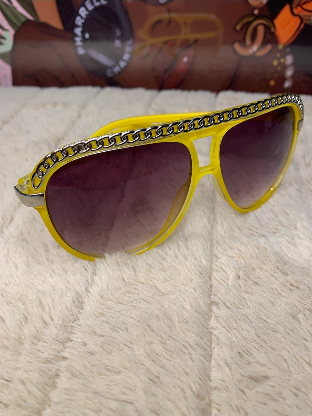 Glo yellow Aviator Sunglasses with Silver Chain Trim